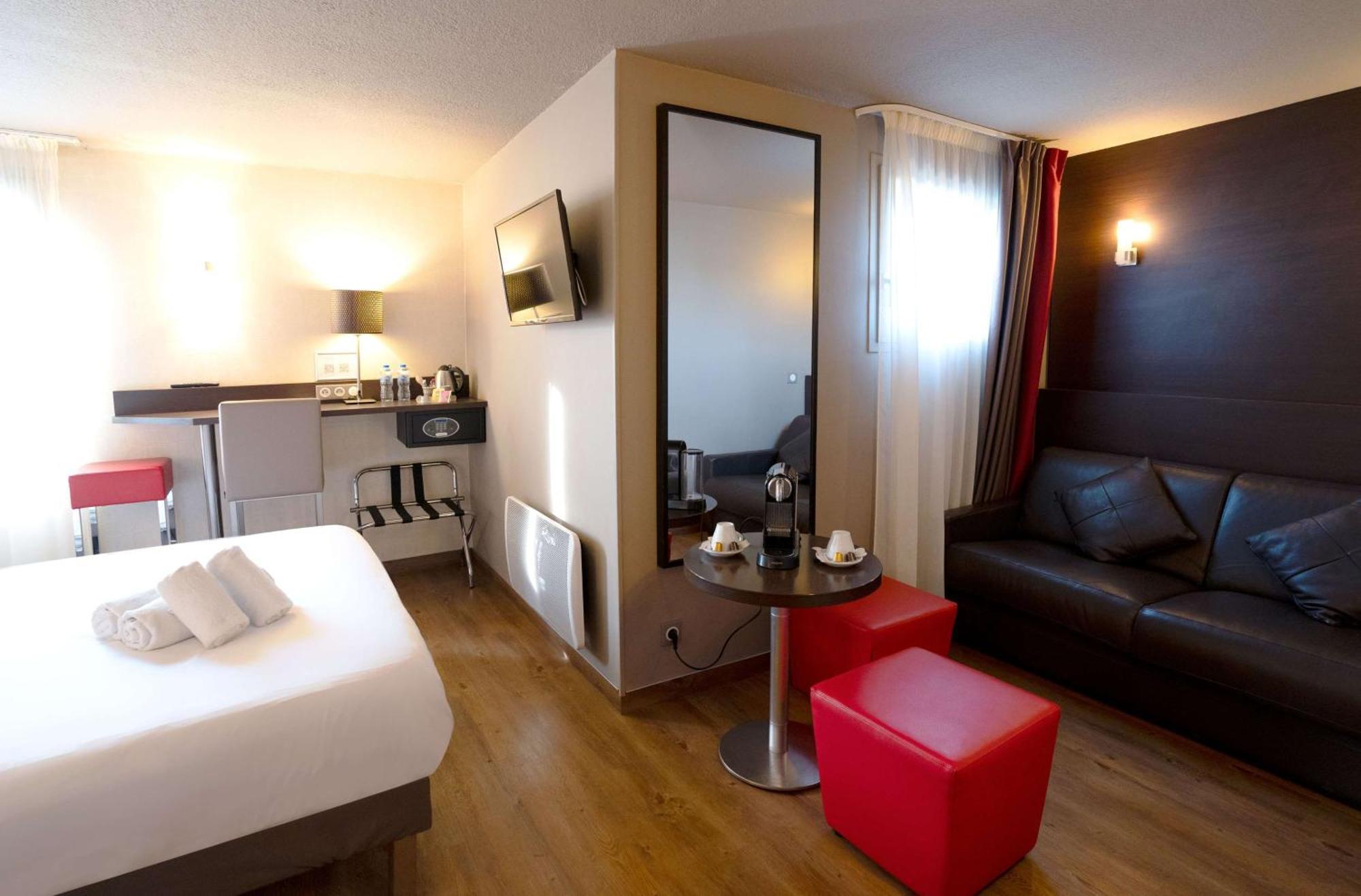 Best Western L'Atelier 117 Мобюж Екстериор снимка
