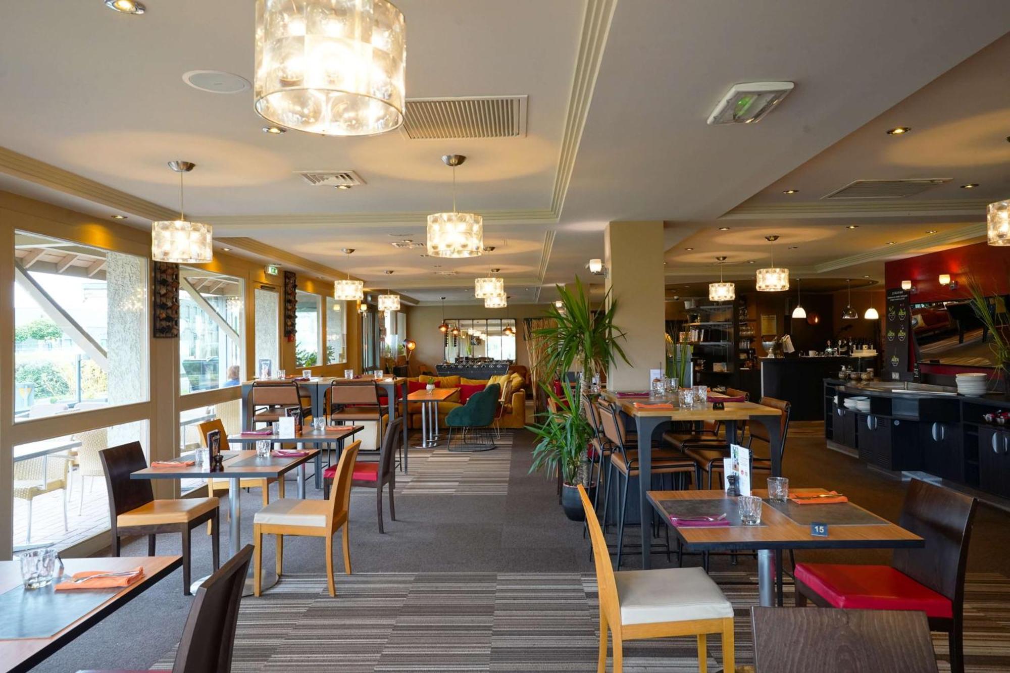 Best Western L'Atelier 117 Мобюж Екстериор снимка