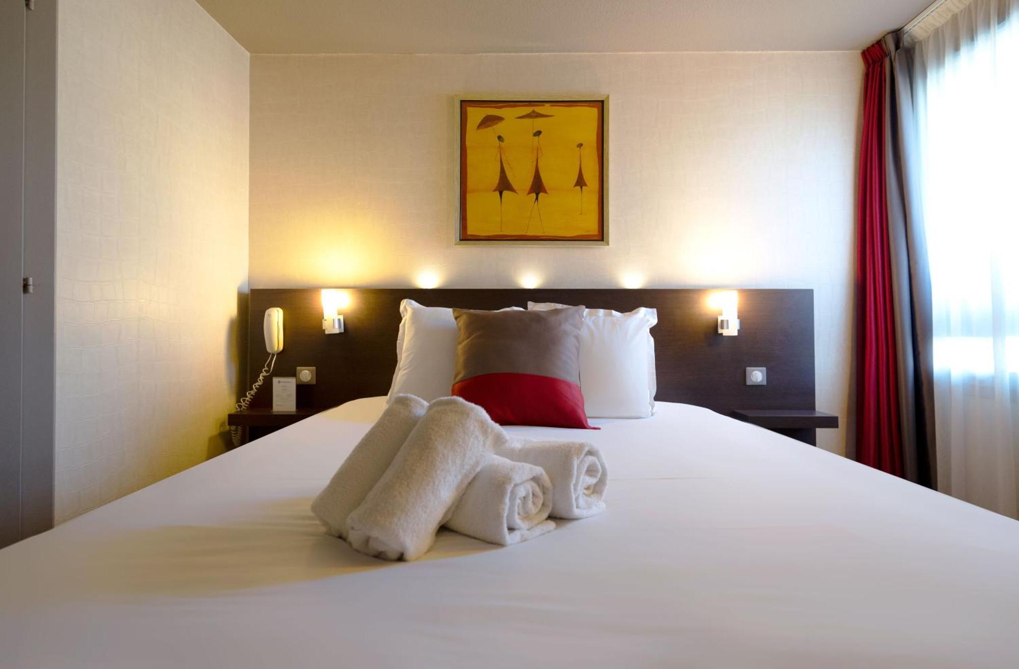 Best Western L'Atelier 117 Мобюж Екстериор снимка