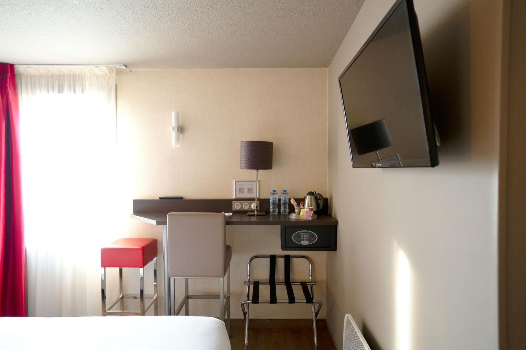 Best Western L'Atelier 117 Мобюж Екстериор снимка